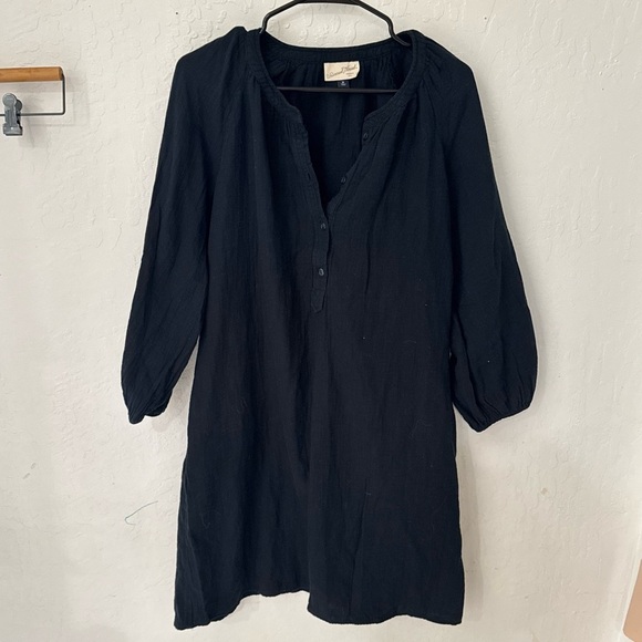 Universal Thread Dresses & Skirts - Universal Thread Black Henley Button Front Cotton Gauze Dress M